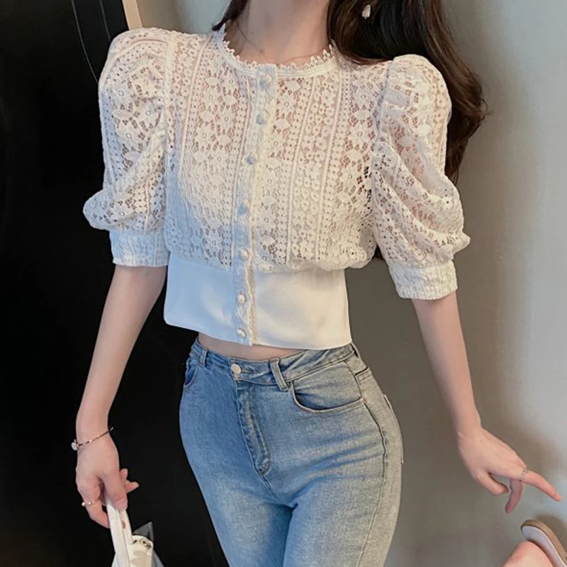 Camisas de verão nova senhora coreana oco para fora sem mangas camisa do  laço fino ajuste curto plissado irregular das mulheres topos blusas brancas  - AliExpress
