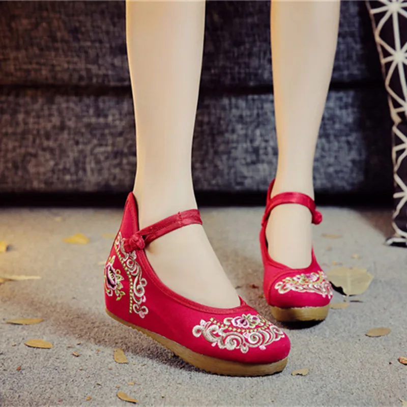 

Women Canvas Increasing Height Ankle Strap Spring Autumn Shoes China Style Vintage Embroiders Wedges Heels Lady Beijing Shoes
