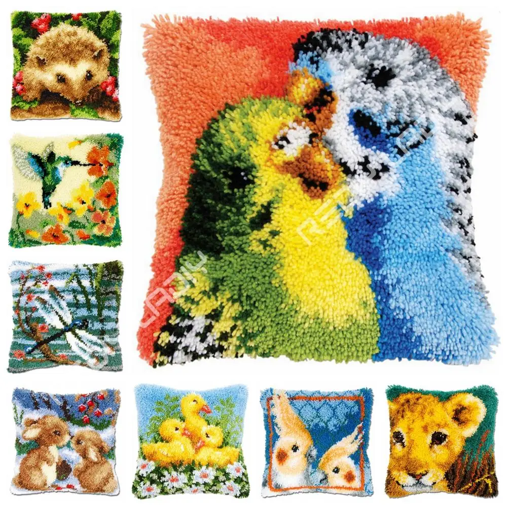 Latch Hook Cushion Cover King of Lion Crocheting Yarn Pillow Case Printed Canvas Crochet Arts & Crafts 43x43cm Sofa Bed Pillow