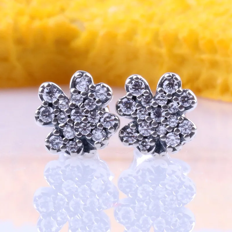

Original 925 Sterling Silver Lucky Four-leaf Clover Pan Earrings Shiny Four-leaf Clover For Women Wedding Party Jewelry
