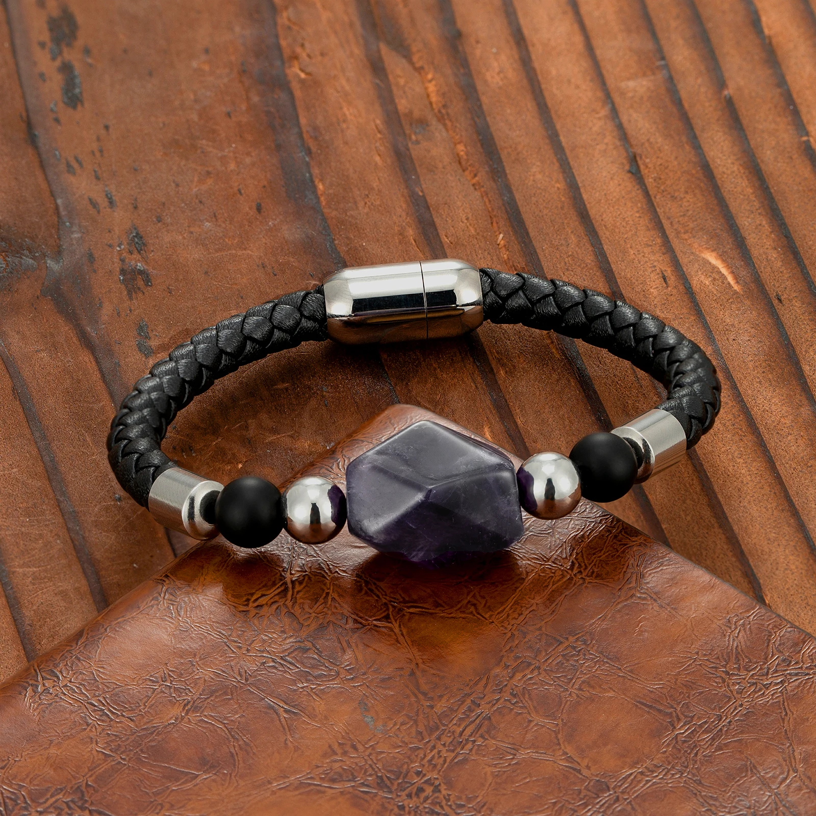 

Vintage Jewelry Natural Amethyst Unshaped Simple Fashion Charm Bracelet 316 L Stainless Steel Leather Rope Bracelet for Ladies