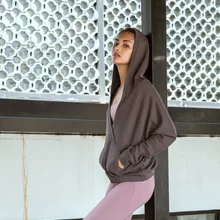 Черный коричневый розовый темно-серый женский топ для йоги спортивная рубашка с капюшоном с длинным рукавом спортивная одежда для женщин спортивные куртки с капюшоном топы для фитнеса для женщин s