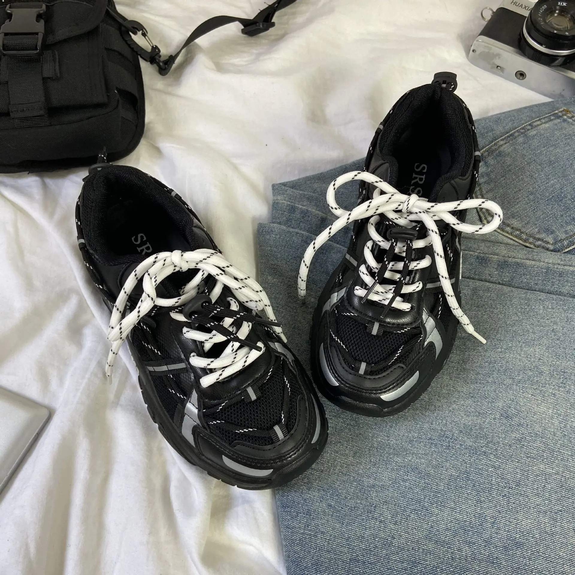 Casual Sports Shoes Women's Street Shooting Korean Wild Women's Shoes Retro White Shoes Lace Up 2021 New Dad Shoes Canvas Shoes