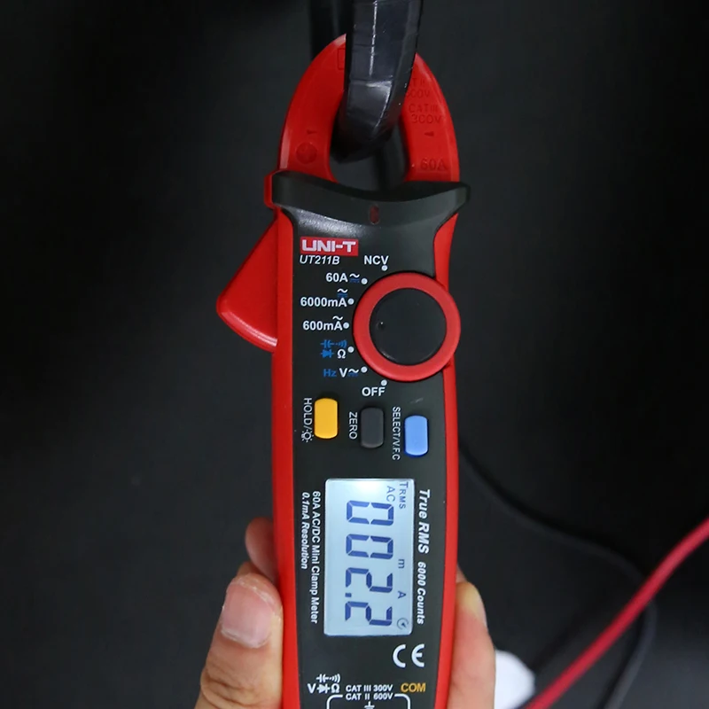 UNI T UT211B 60A Мини Клещи True RMS хранение данных ЖК дисплей Подсветка VFC преобразования
