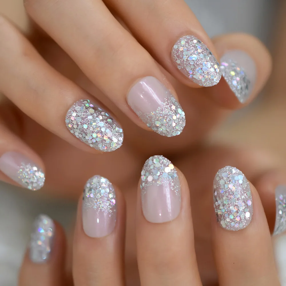 Holografische silberne Glitzer-Nägel zum Aufdrücken, kurzer Stil, tägliches Tragen, nackte rosa Dame, künstliche Nägel, ovale Form, Nagelkunst, vollständige Abdeckungsspitzen – Detail 2