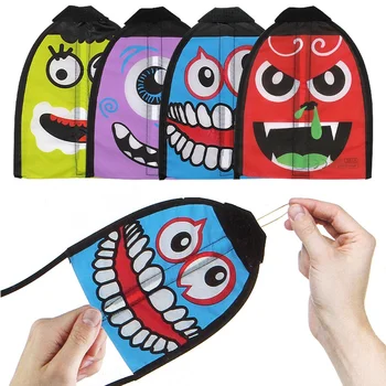 

Portable Thumb Kite Children's Outdoor Toys Cartoon Funny Catapult Park Garden Games Random Colors