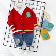 Комплекты одежды для маленьких мальчиков и девочек, новинка года, Модный комплект из 3 предметов с рисунком динозавра, трикотажное пальто, рубашка, джинсы От 1 до 4 лет для мальчиков