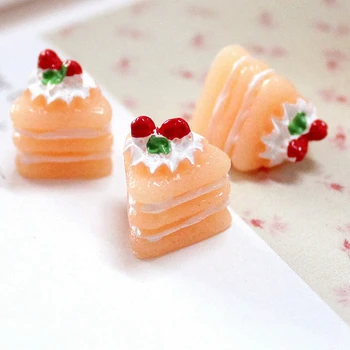 

3Pcs Simulation Chocolate Cakes Miniature Food Figurine Dollhouse Accessories decorate your cute dollhouse add some lively aure