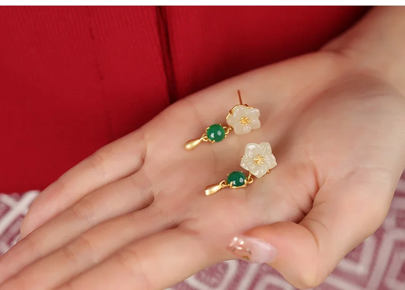 17 stud earrings _10.jpg