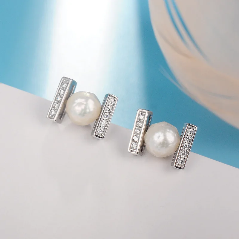 

Butterfly Geometry H Modeling Zircon S925 Silver 6-7 Steamed Bread round Carving Pearl Earrings Djes26k26aje