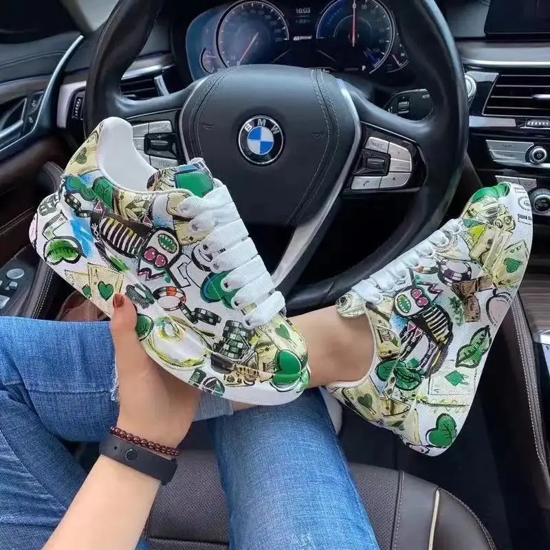 2021 Spring Autumn New Womens Chunky Sneakers Fashion Soft Platform Graffiti Casual Shoes Classic Girls Streetwear Trainers