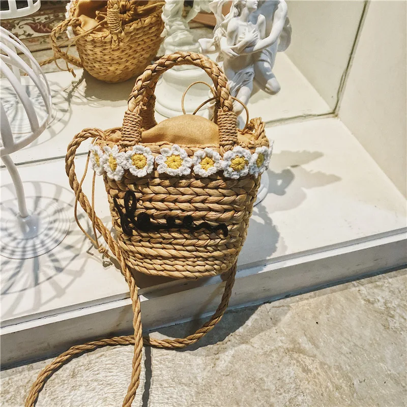 

2019 new embroidered letter straw bag beach bag women's diagonal shoulder bag portable mini bag