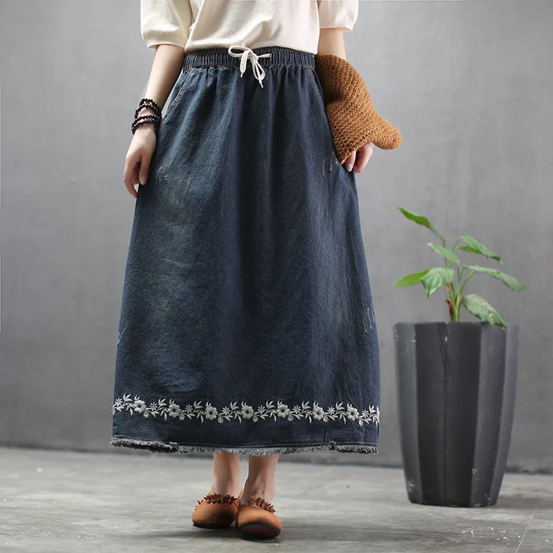 

Plus Size Vintage Long Maxi Denim Skirts Women Floral Embroidery Elastic High Waist Female Elegant Art Oversized Jeans Skirts
