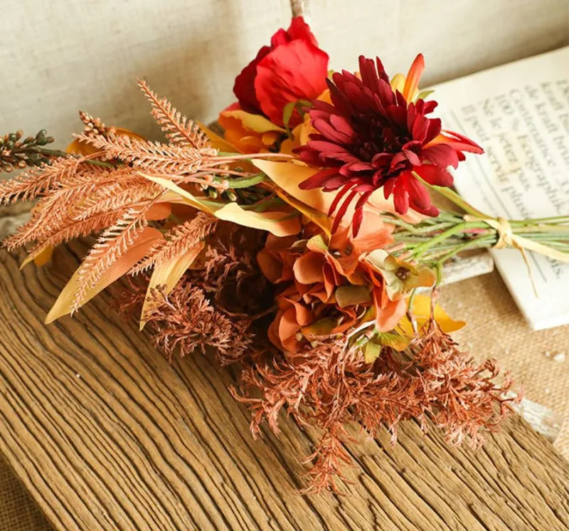 Композиции из искусственных цветов. Композиции из искусственных цветов. Осенние композиции в кашпо. Композиция интерьерная. Осенние цветочные композиции.