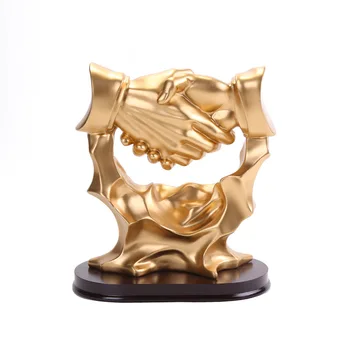 

Integrity cooperation handshake business statue Modern art resin sculpture Golden Office decorations Commercial Gift Statue