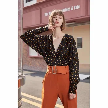

Elegant dot print women Chiffon blouse Silk shirt Ruffle lantern sleeve V Neck Female casual Blouse Tops Fashion 2020 Spring