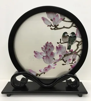 

Chinese Silk Embroidery Paintings Gift items for Home Decoration Table Screen Ornaments Vintage room decor with Ebony Frame