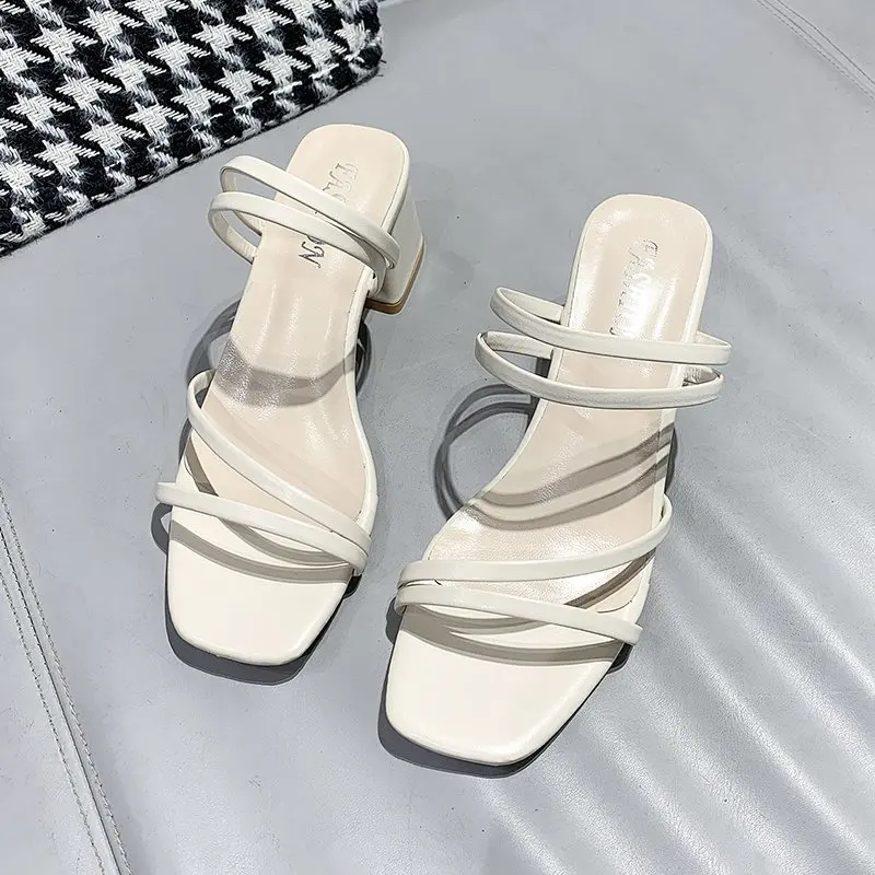 Zapatillas de punta cuadrada para mujer, sandalias de color caqui, negras, de tacón alto, Beige, Vintage, para verano, novedad de 2021