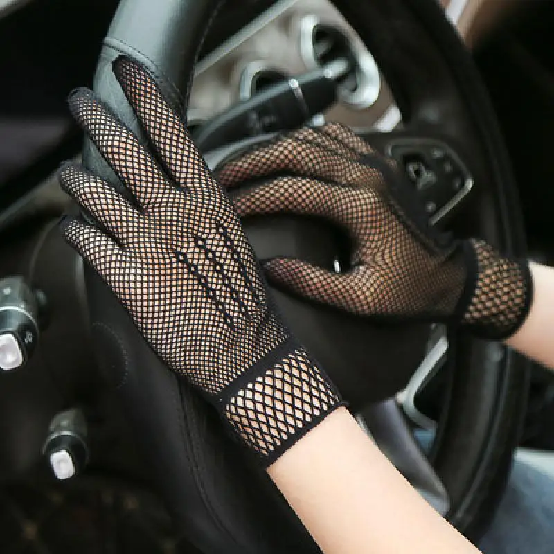 Lace Gloves Mesh Lace Gloves Five-finger Sexy Breathable Hollow Ladies Black Socks Nightclub Etiquette Dancing Finger GlovesA443 stretch rhinestones mesh long gloves flash diamond see through mesh full finger gloves dancer singer nightclub stage accessories