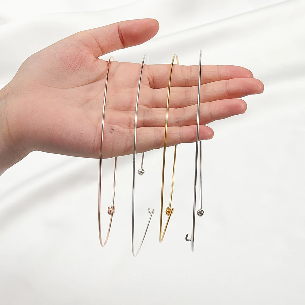 DIY 쥬얼리 10Pcs 조개 Cowrie Conch DIY 비즈 팔찌 만들기를 위한 자연스럽고 다채로운 바다 비치 쉘 스페이서 8 금속 구리 메모리 와이어 칼라 고리, DIY 초커 쇄골 쥬얼리 제작, 간단한 칼라 목걸이, 조사 용품, 130mm, 1 개