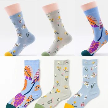 

Female Creative Cotton Socks Autumn and Winter Leisure Jacquard Style Breathable Comfortable Socks