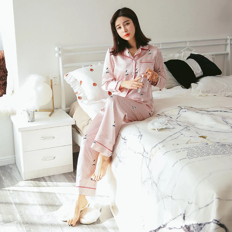 

Lapels satin ladies pajamas set long-sleeved shirt + trousers set of 2 comfortable smooth soft silky silk printed nightshirt