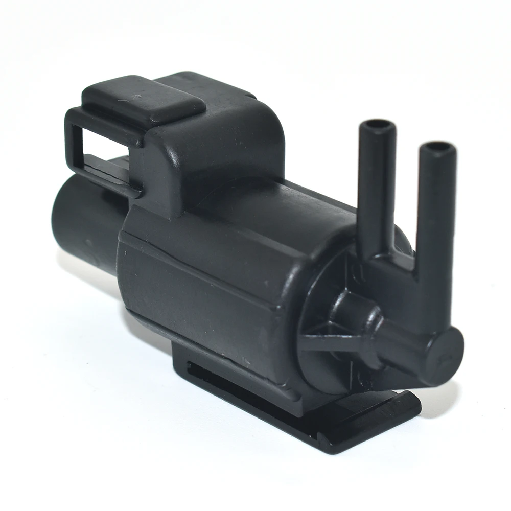 Engine Vacuum Solenoid Valve Auto Parts For Mitsubishi Delica L400 94-97 2.8 K5T47694