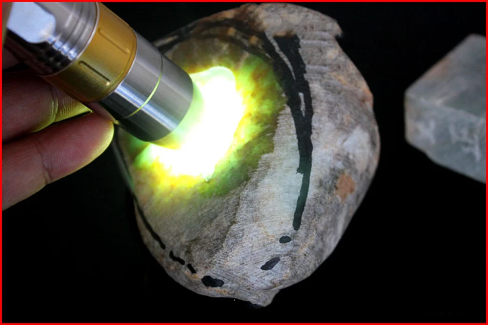 UV 365nm flashlight Ultra Violets 395NM black light Invisible led Torch Pet Stains Hunting Marker Checker yellow jewelry lampe