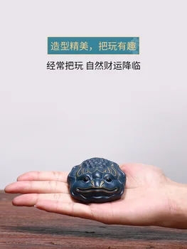 

Ancient Yue Tang Yixing Cinnabar Tea Dotes On Golden Toad Tea Play Goods Of Furniture For Display Rather Than For Use Tea