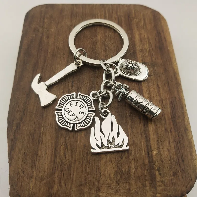 1pcs Creative Metal Fireman Hat Keychain Fire Extinguisher Keychain Flame Keychain Fire Alarm