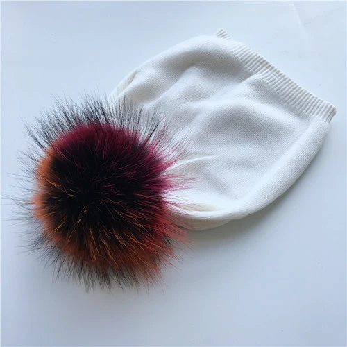 Вязаная шапка из натурального меха енота с помпонами, женские шапки бини, кашемировая зимняя шапка, Женская хлопковая шапка Skullies, шерстяная шапка - Цвет: White colorful fur