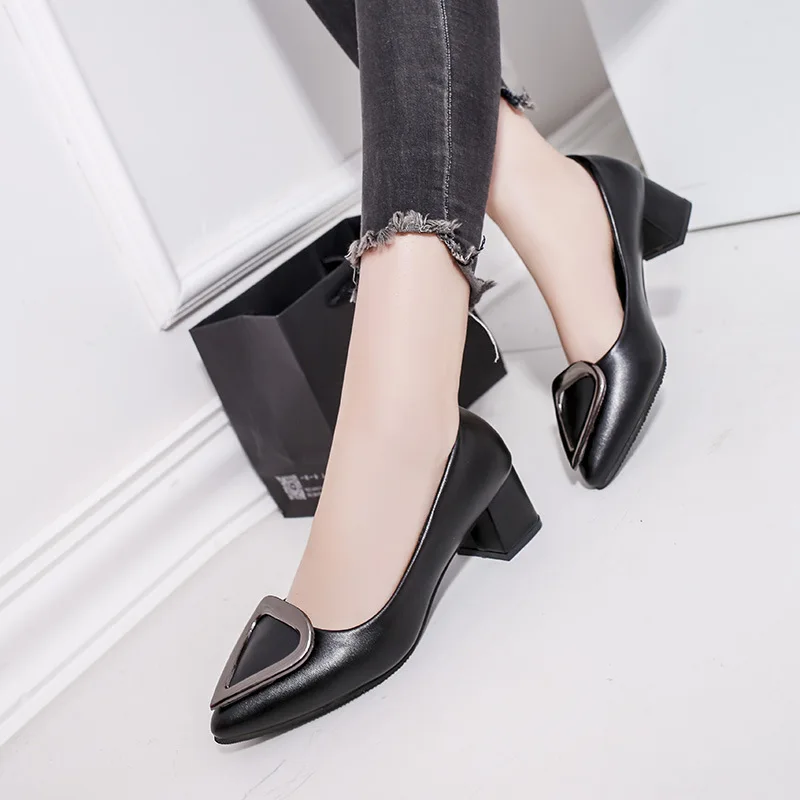 

2018 Autumn New Style Korean-style Patent Leather Pointed Toe Chunky Heel Shoes Shallow Mouth Semi-high Heeled High Heel Shoes W