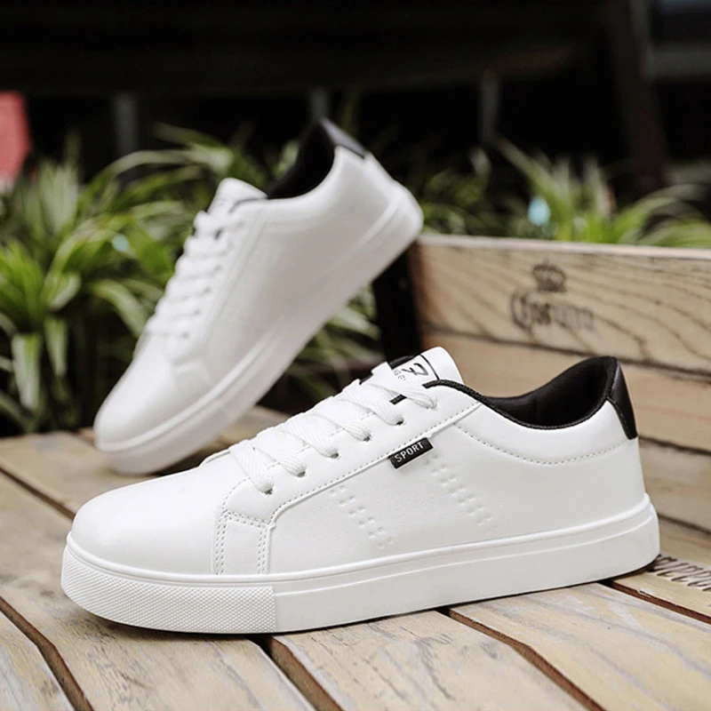 Black and white men's casual shoes Clearance