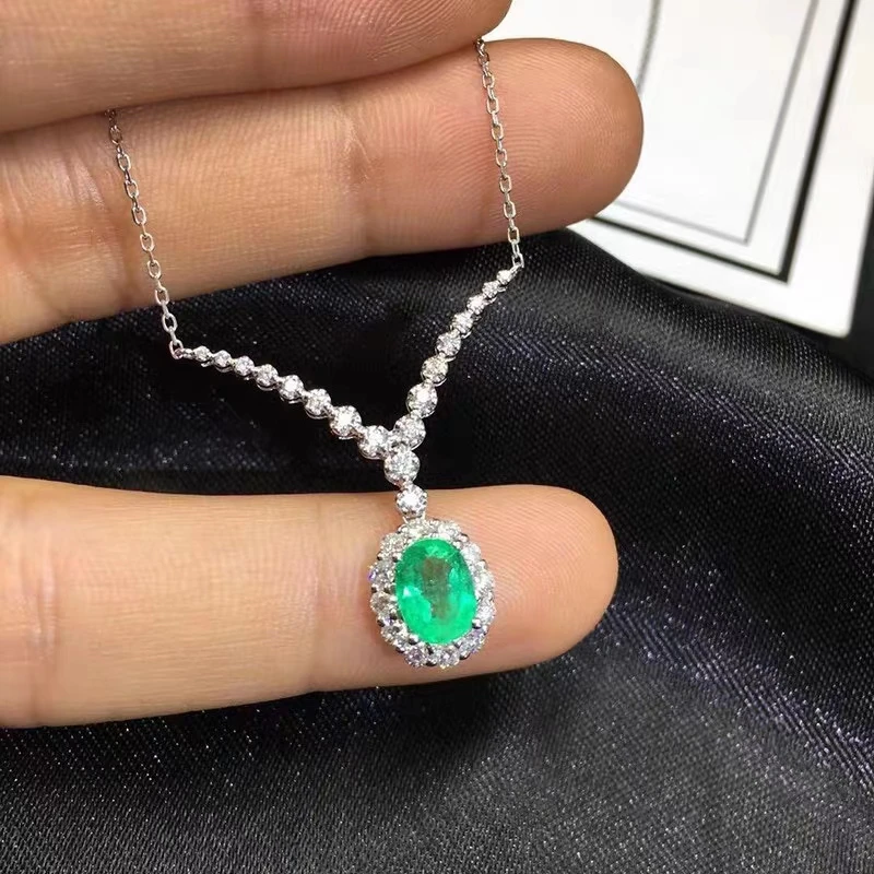 Natural Green Emerald Stone Necklace 