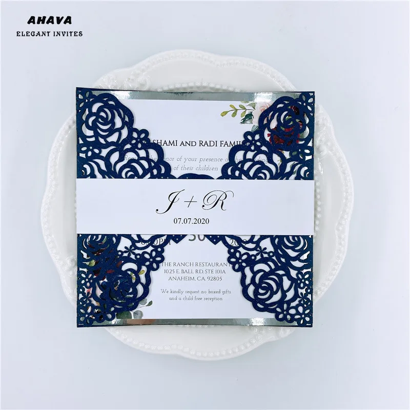 

50pcs/set European Style Lace Wedding Invitations Cards Navy Dark Laser Greeting Card Bowbelt Wedding Engagement Party Supplier