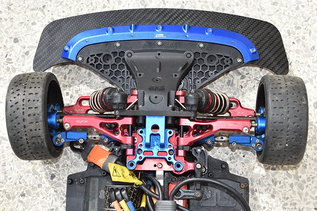 カーズ 西部警察Z18 スカイラインGTパトカー | 製品をさがす | tomica