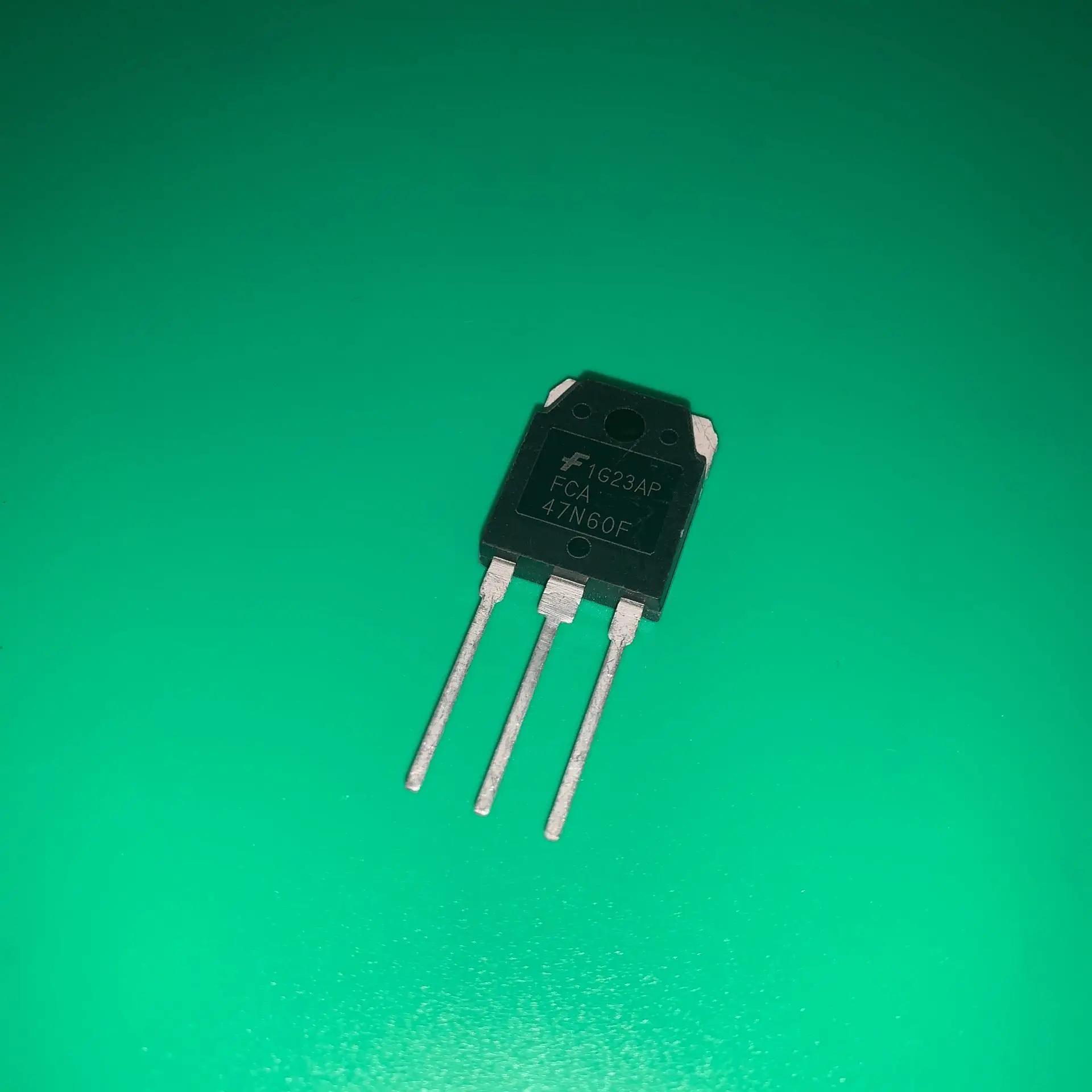 

FCA47N60F TO-247 FCA47N 60F MOS FET N-CH 600V 47A TO-3P N-Channel MOSFET FRFET FCA47 N60F FCA 47N60F