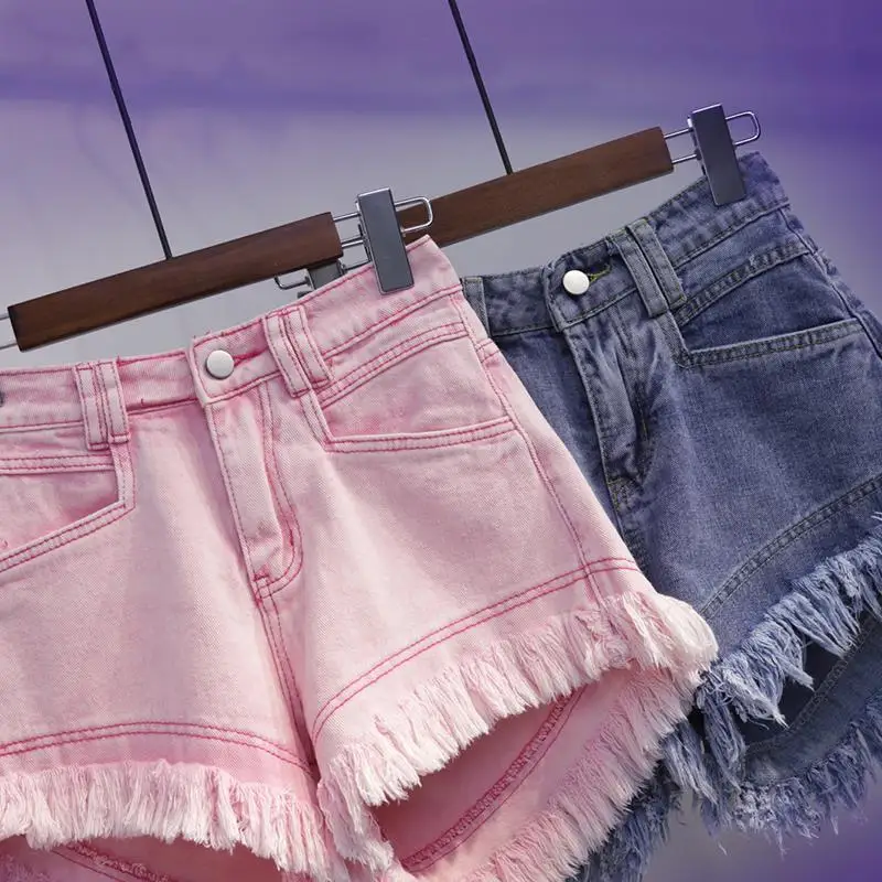 Рисунок 2 - Женские джинсовые шорты большого