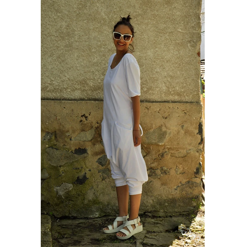 Комбинезон Женский свободного покроя с круглым вырезом коротким рукавом и