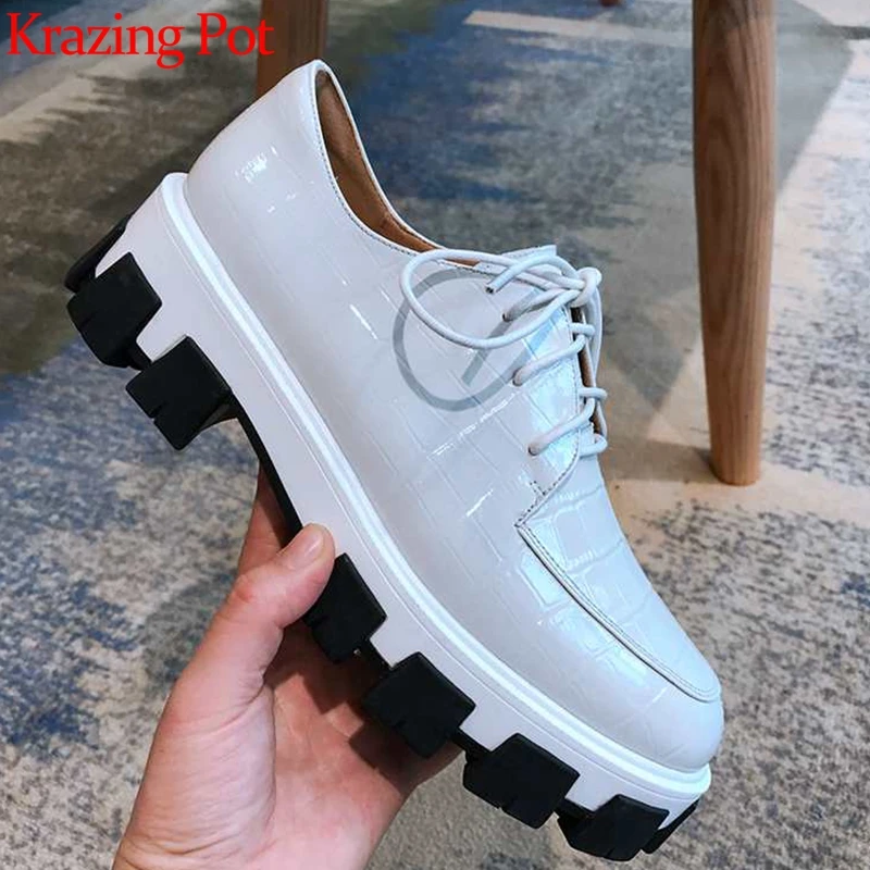 

Krazing Pot genuine leather lace up platform non-slip white sneakers round toe European handsome leisure vulcanized shoes L32
