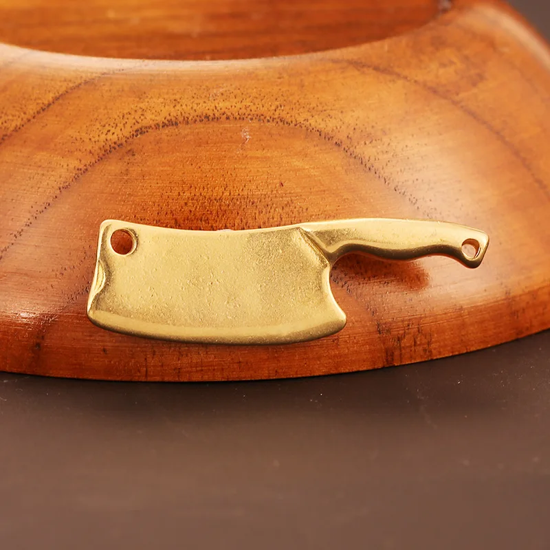 knife pendant brass (9)