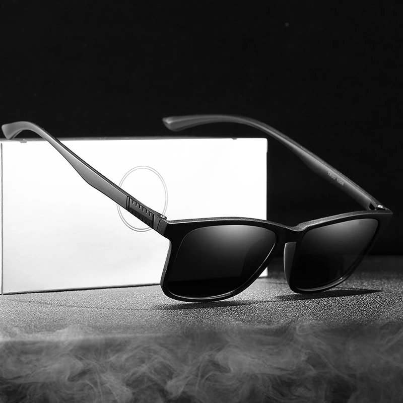 

Brand New Mercede TR90 Polarized Sunglasses Men Driving Goggles Eyewear UV400 Male Square Vintage Sun Glasses With Accessories