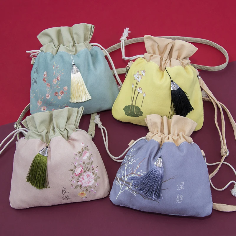

Crossbody bag antique bag female new 2020 shoulder bag mobile phone bag Chinese character printing female shoulder bag