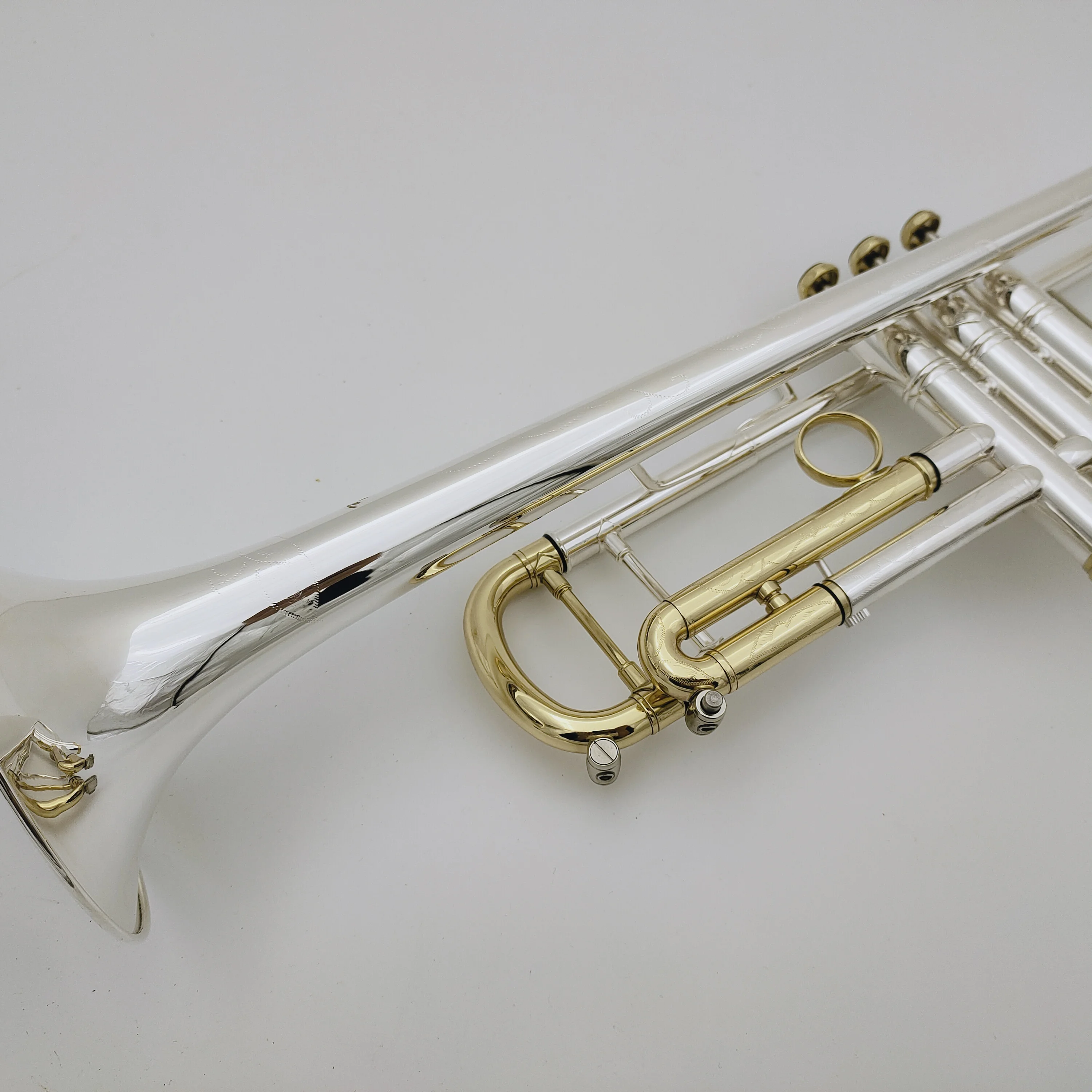 Professional LT180S-72 Bb Trumpet Stainless Steel Silver and Gold Lacquer Type Small Trompeta Brass Instruments Trumpete