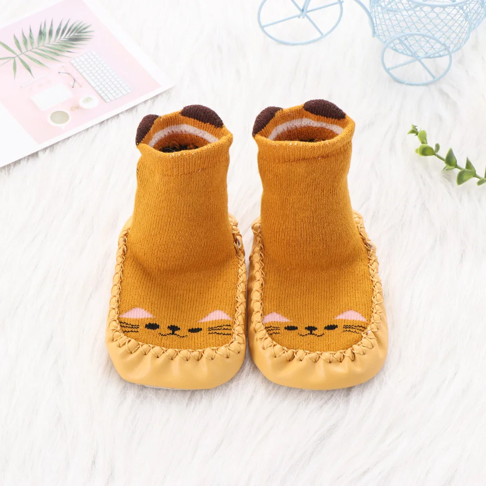 Теплые зимние носки для малышей обувь для малышей толстые теплые нескользящие носки-тапочки с рисунками животных из мультфильмов хлопковая обувь для малышей