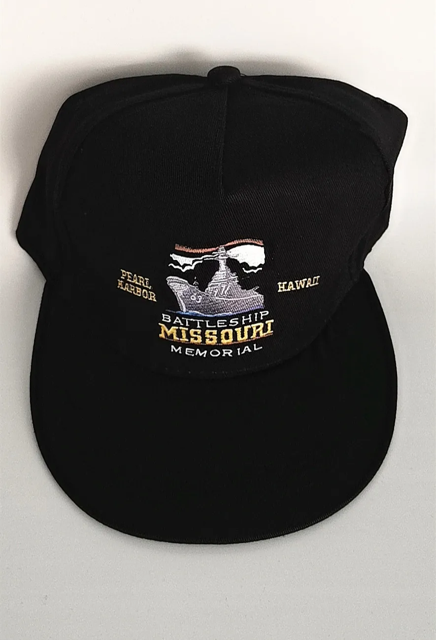 

Printing PEARL HARBOR HAWAII - BATTLESHIP MISSOURI Memorial Vtg Navy Blue SnapBack Hat