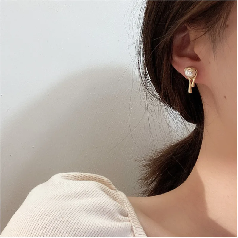 

2020 New Vintage Japan Korean Hoop Earrings For Women Handmade Sweet Simulated Pearl Circle Jewelry Pendientes Gifts