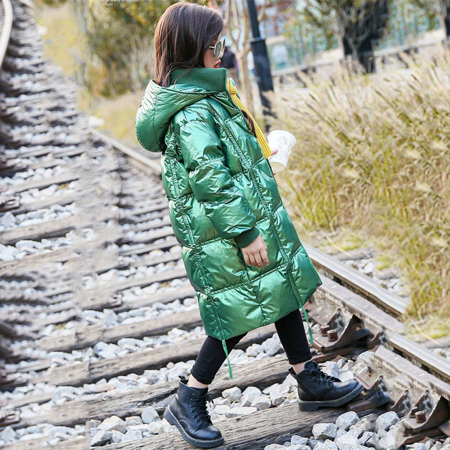 Высокая уличная зеленая стеганая куртка для девочек от 4 до 12 лет, модная клетчатая парка, детская зимняя Великолепная однотонная длинная верхняя одежда, пальто для девочек