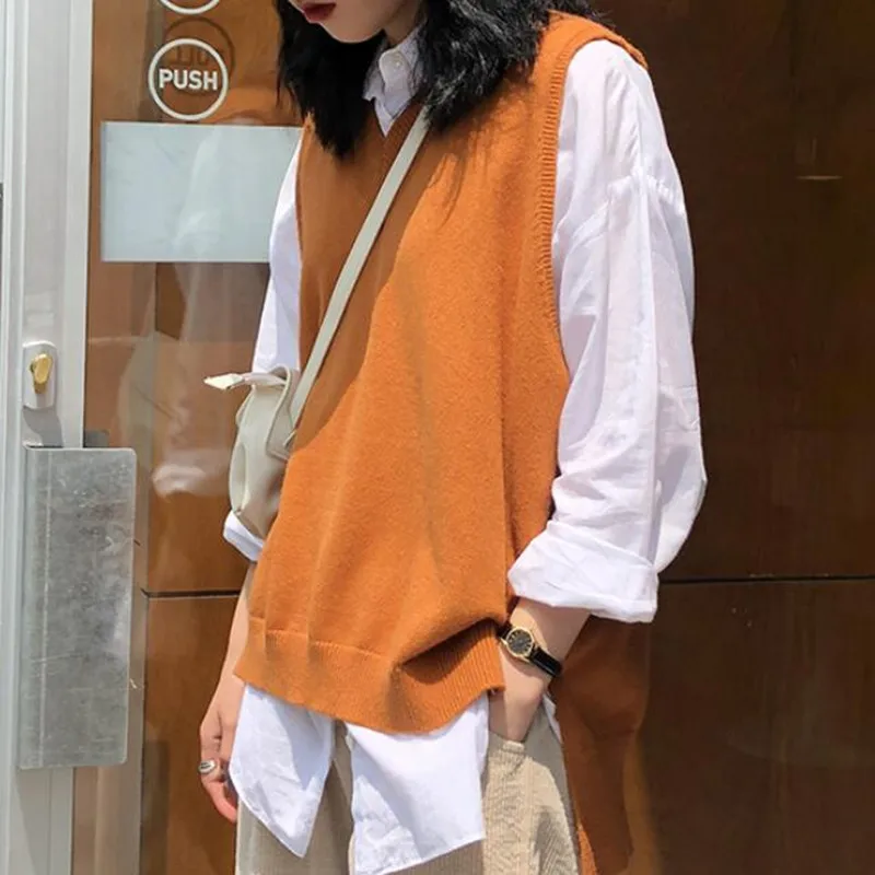 

2019 New Vintage Autumn Winter Sleeveless Knitted Vest Sweaters Women Knit Waistcoat V Neck Casual Solid Top Pullover Gilet femm
