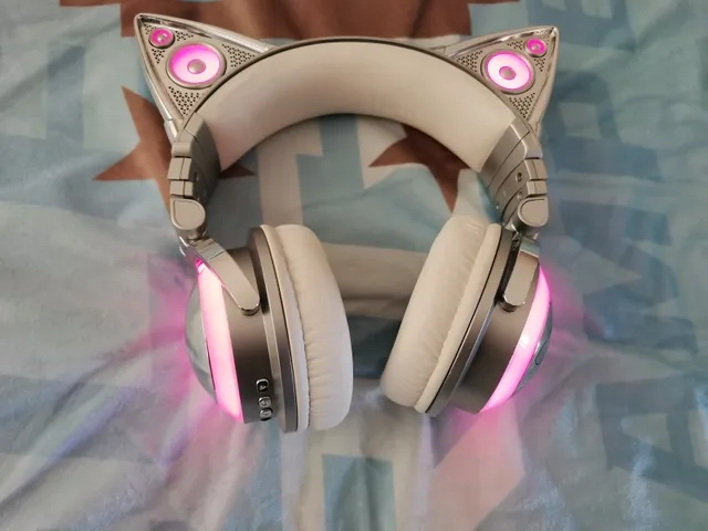  Edición limitada Bluetooth inalámbrico de Ariana Grande oídos  gato Audífonos : Electrónica